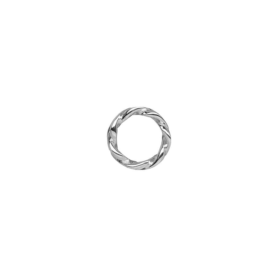 Quickly becoming a unisex favourite, this ring made up entirely of a series of signature Lisa Corbo links, giving it a luxe, heavy feel. 