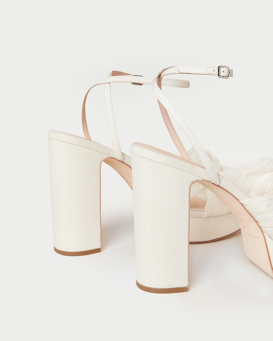'Natalia' Knot Bow Platform